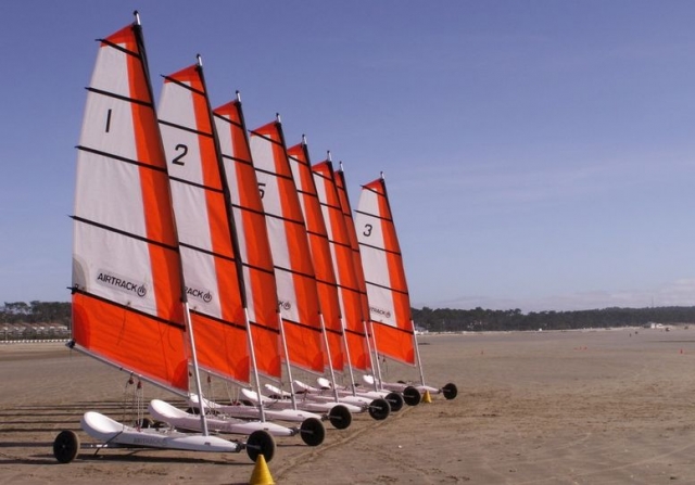  Los areneros del club náutico 